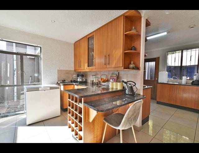 3 BEDROOM HOUSE FOR SALE IN MORNINGSIDE